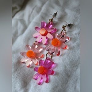 Not Picasso acrylic flower-drop earrings